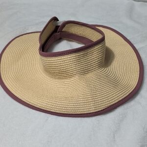 Columbia Straw Visor Hat with Mauve Trim